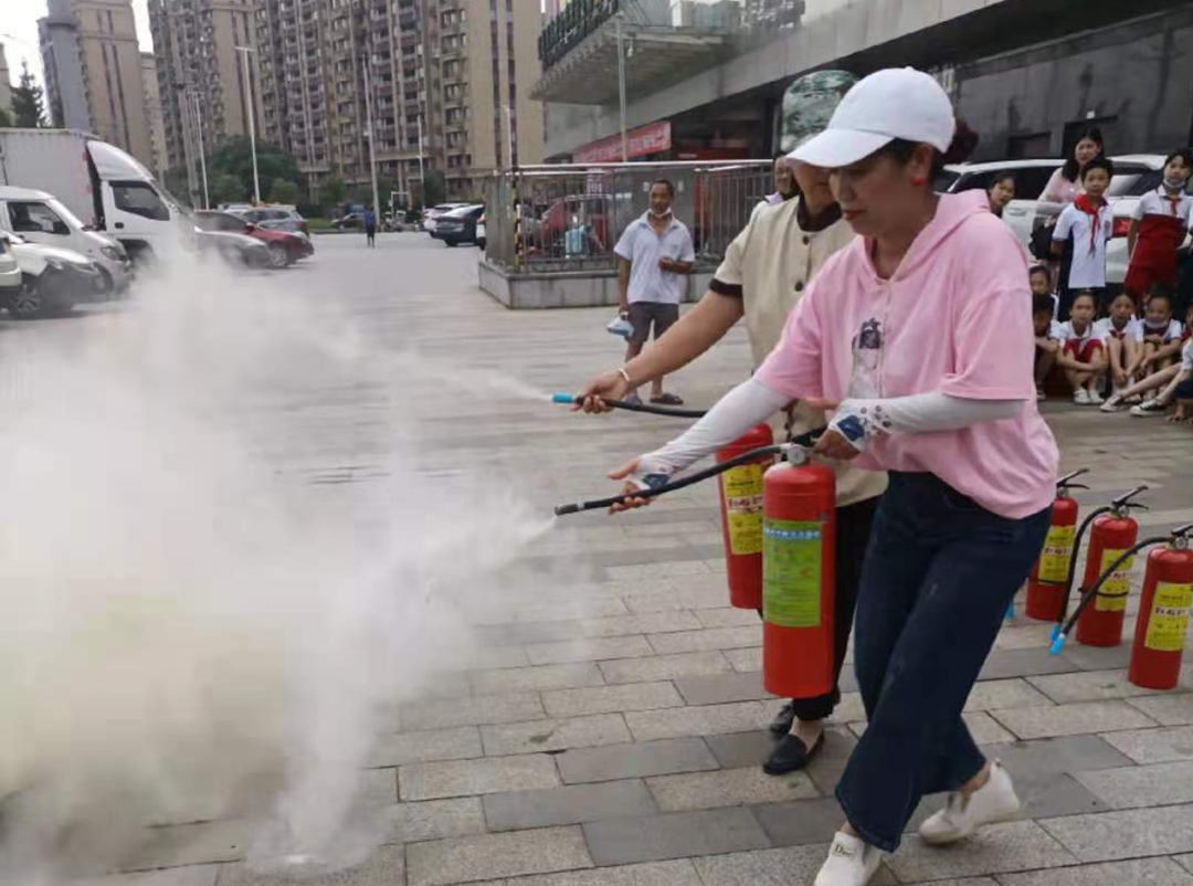 睿府1.jpg 睿府1.jpg